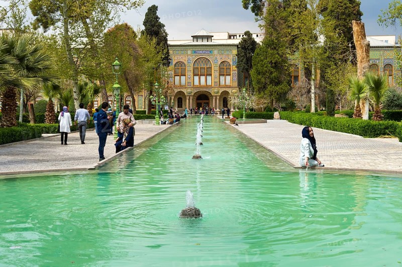 Fountain in front of Golestan Palace