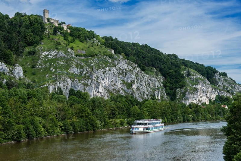 Excursion boat on the Main-Danube Canal