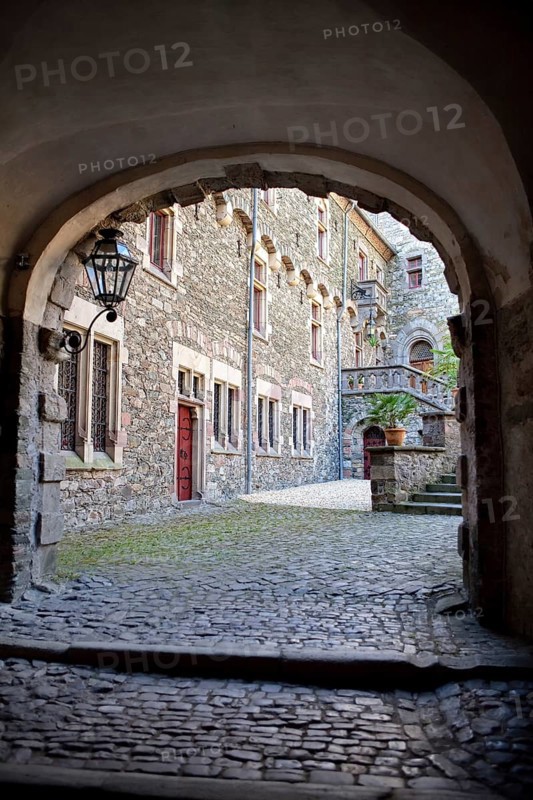 Entrance to Schloss Braunfels Castle
