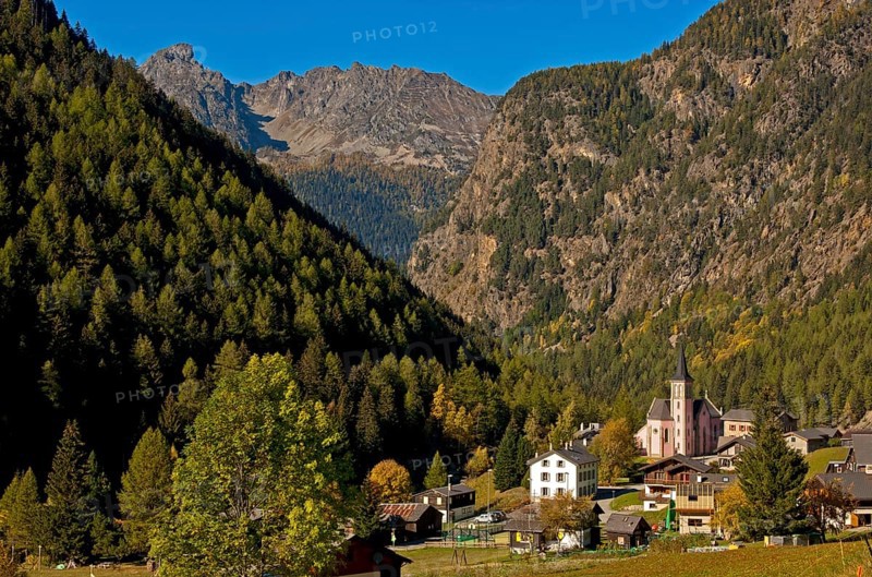 Community of Trent at La Forclaz Pass