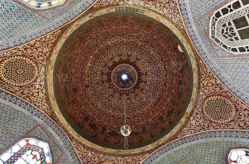 Ceiling dome in the private rooms of Sultan Marad III