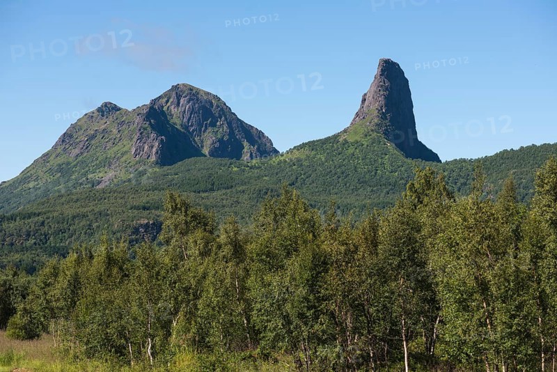 Rocks on the Hamaroy Peninsula
