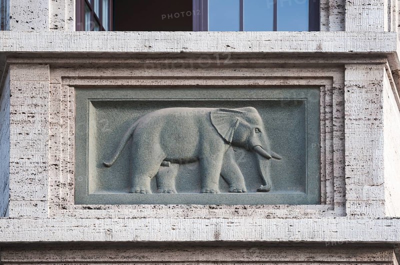 Elephant in relief on the balcony of the Hotel Elephant