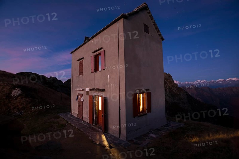 Bivacco Bocchetta di Campo mountain hut
