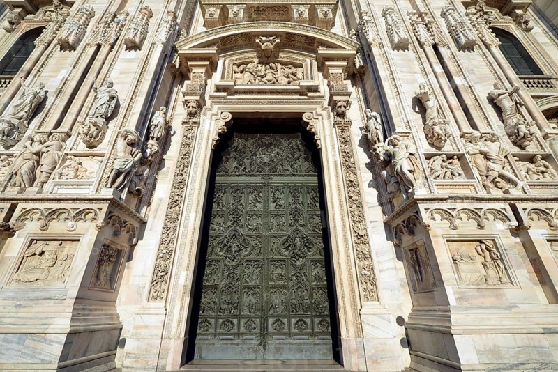 Bronze main door with scenes from the life of Mary