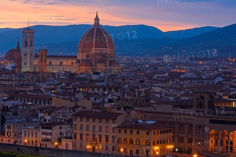 Florence Cathedral or Basilica di Santa Maria del Fiore at dusk