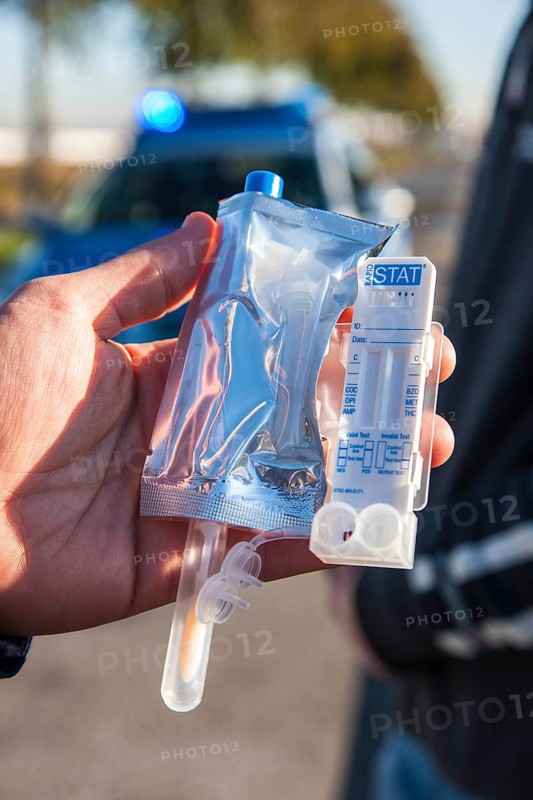 Instant drug test kit