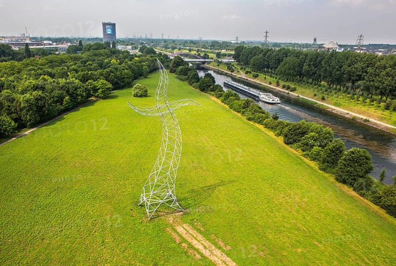 Dancing high voltage transmission tower