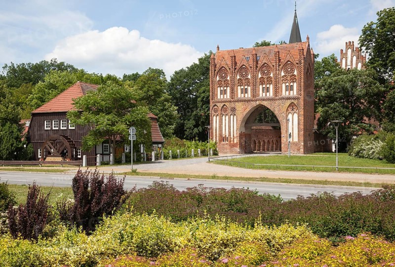Stargarder Tor and 'ZurÂ Lohmuehle' restaurant