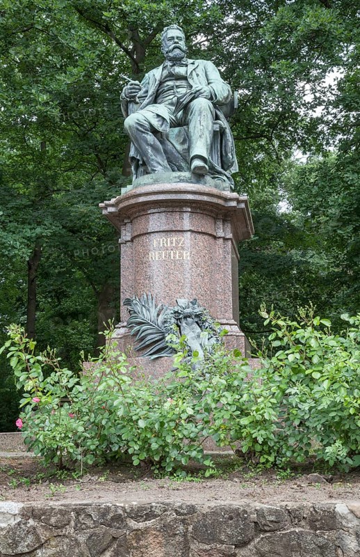 Fritz Reuter Monument