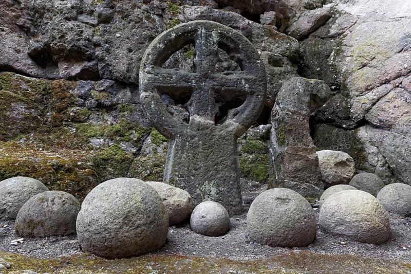 Catapult balls from the Thirty Years' War