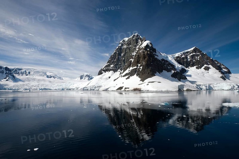 Glaciated mountains in the Lemaire Channel