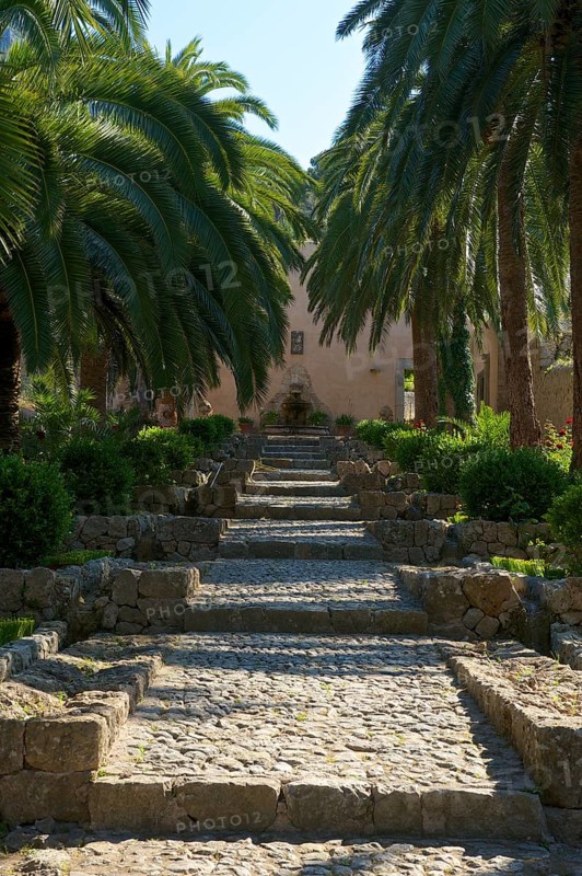 Staircase to the Jardines de Alfabia