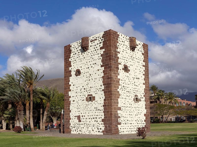 Torre del Conde tower