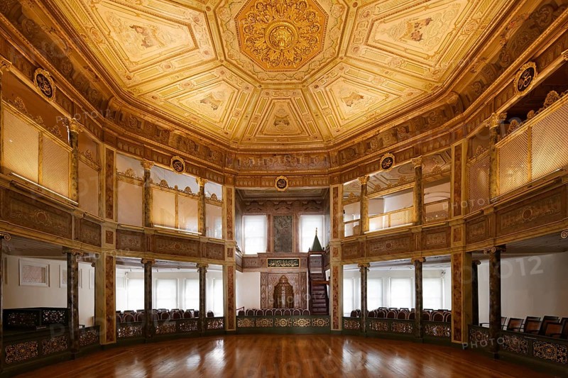 Octagonal dance hall