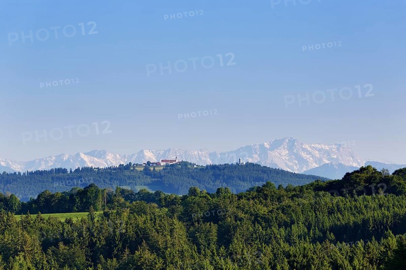 Hoher Peissenberg in front of the Wetterstein Mountains with Zugspitze Mountain