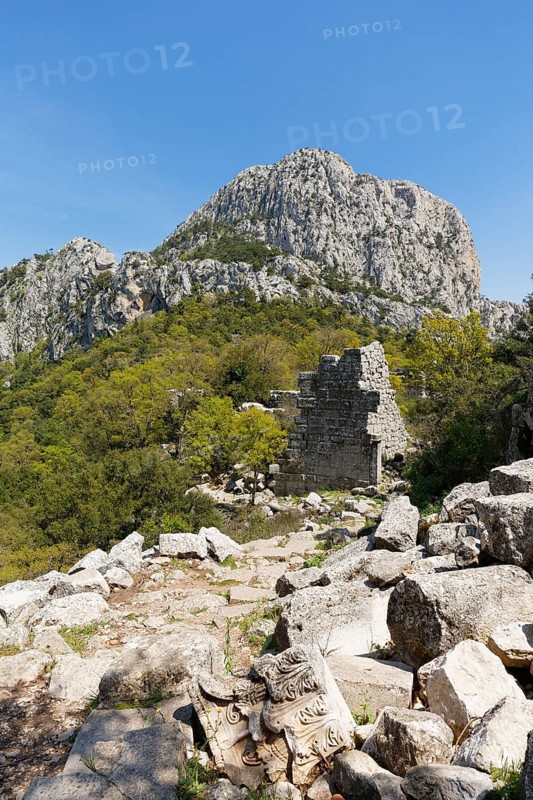 Upper city walls