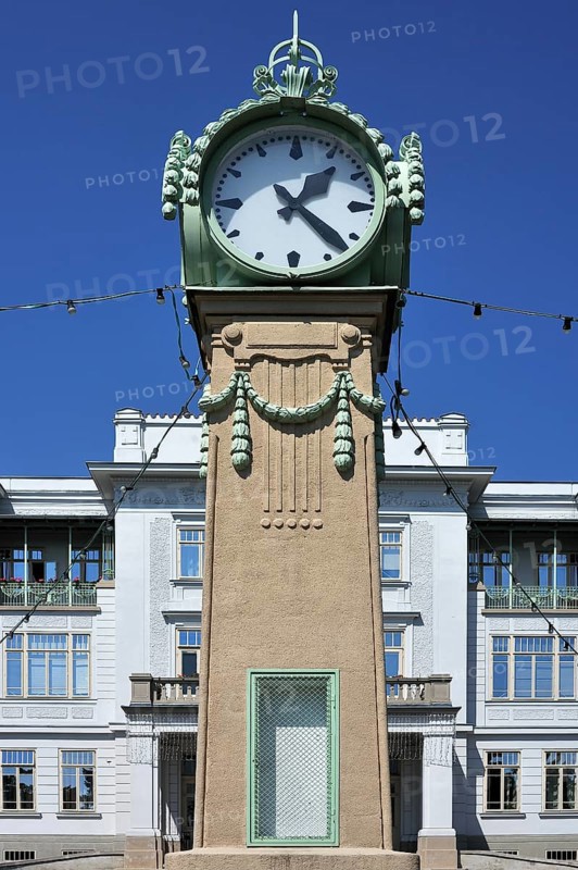 Large Viennese Art Nouveau standing clock