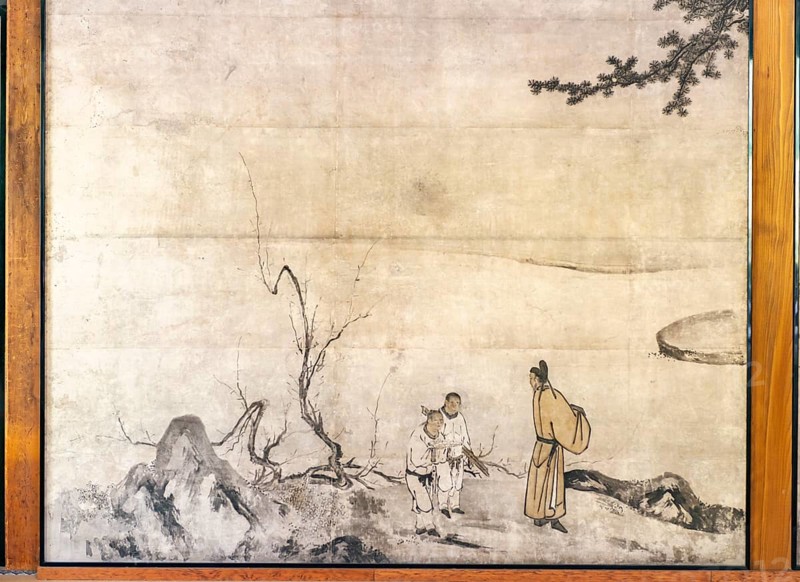Paintings by Japanese scholars on a paper wall
