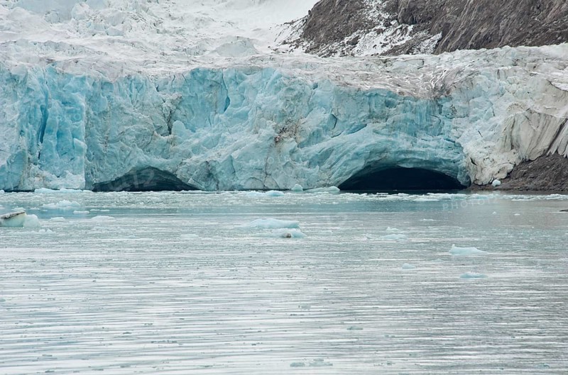 Ice portal in Smeerenburg Glacier