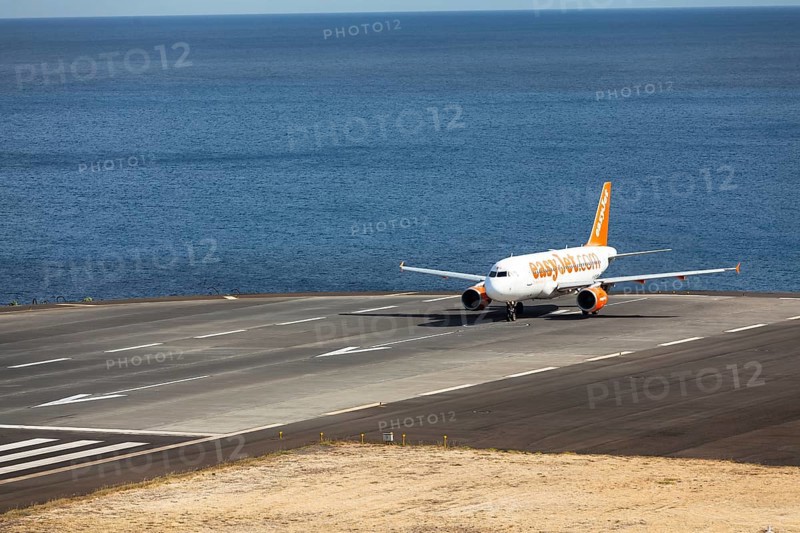 Airbus from easyjet.com preparing for takeoff at Madeira Airport