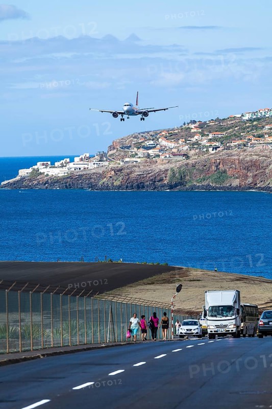 Airbus from TAP Portugal approaching the runway of Madeira Airport