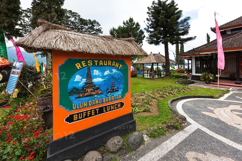 Restaurant in the Pura Ulun Danu Bratan temple