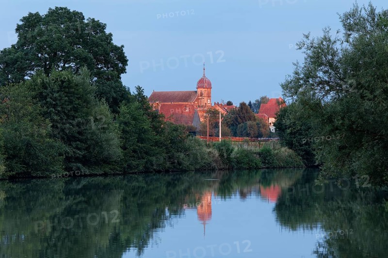 Church of Baulay in evening light
