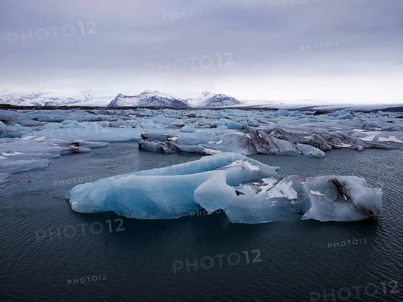 Icebergs in the Jokulsarlon glacial lake at the edge of the Vatnajokull Glacier
