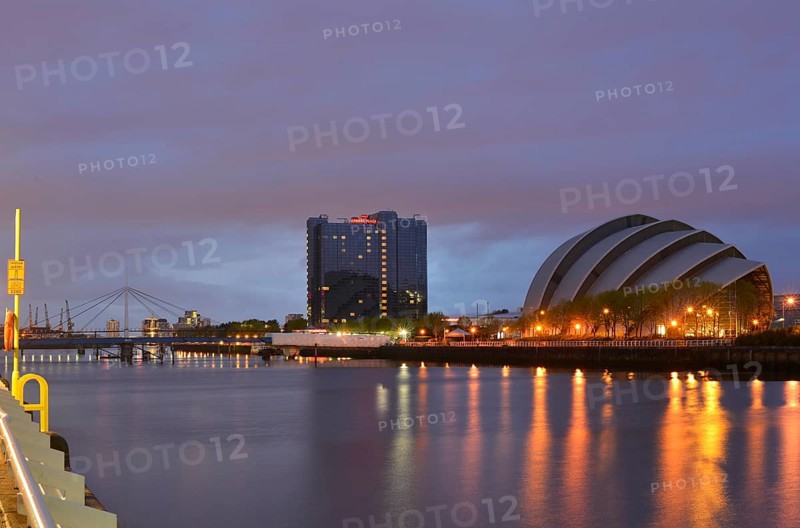 River Clyde with the Clyde Auditorium and the Crown Plaza Hotel