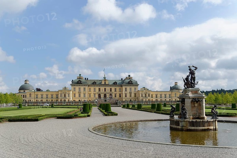 Fountain in the palace gardens