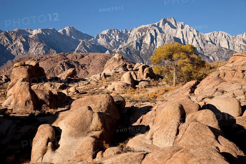 Typical rock formations of the Alabama Hills