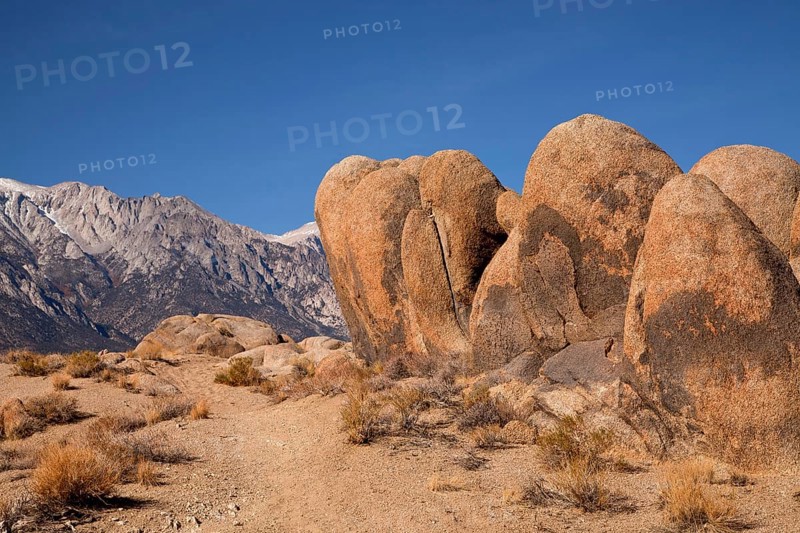 Typical rock formations of the Alabama Hills
