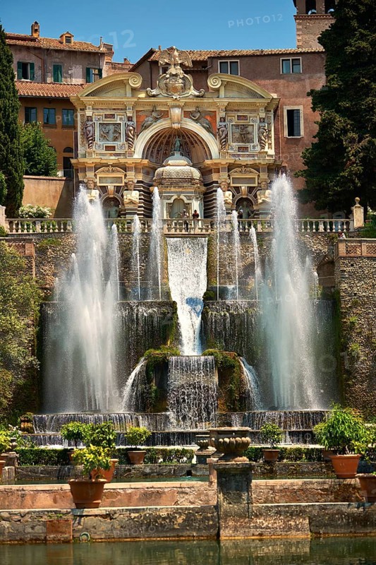 The water jets of the Organ fountain