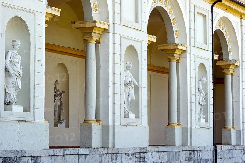 Southern arcades with female statues