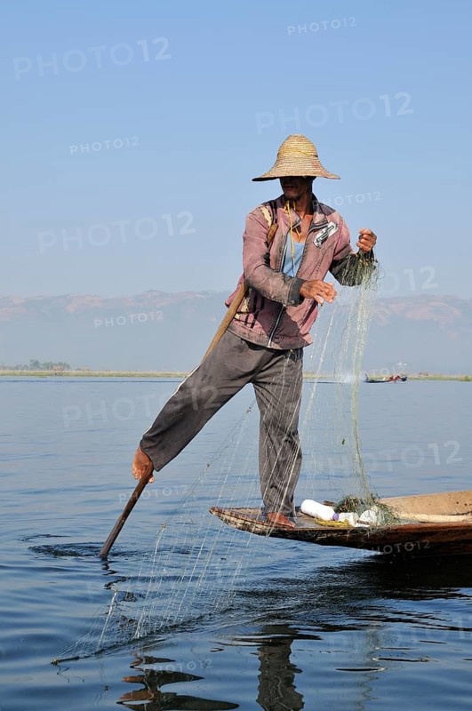 Leg rower