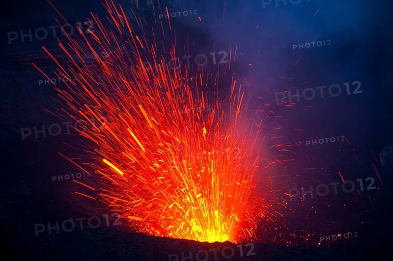 Volcanic eruption of Mount Yasur volcano