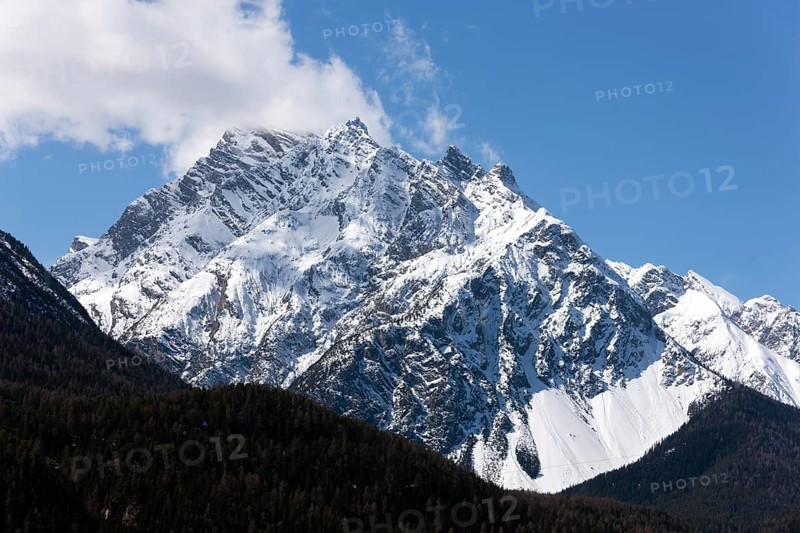Mountains of Pisoc Piz