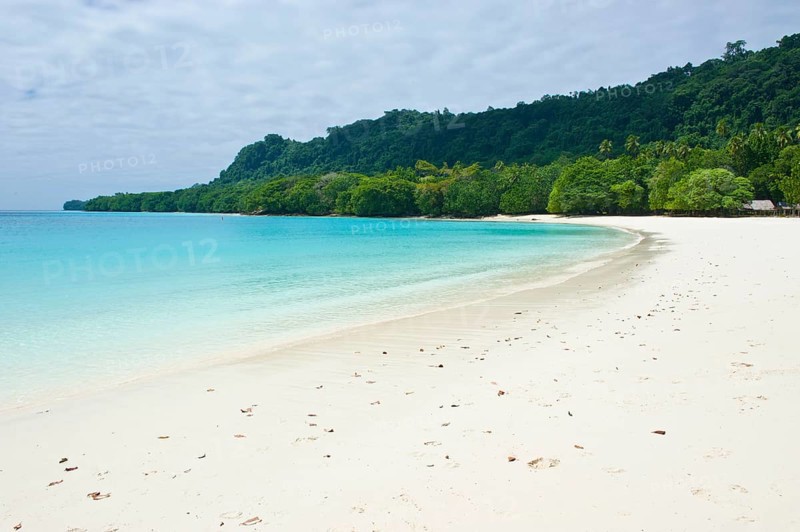 Champagne Beach