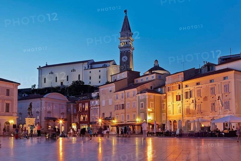 Tartini Square at dusk