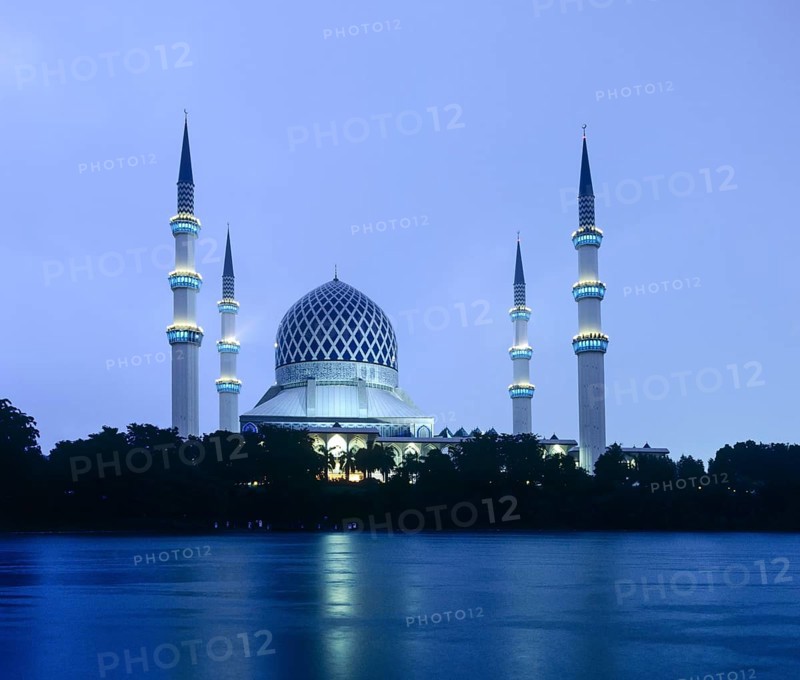 Sultan Salahuddin Abdul Aziz Shah Mosque