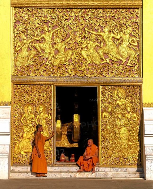 Golden reliefs