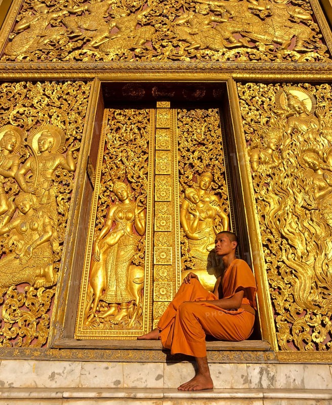 Golden reliefs