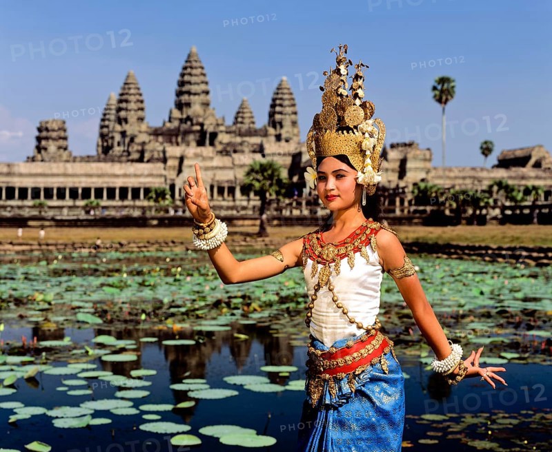 Temple dancer or apsara at the Lotus Pond in front of the temple of Angkor Wat