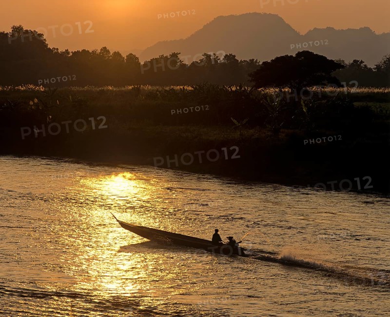 Ruea Hang Yao or long tail boat