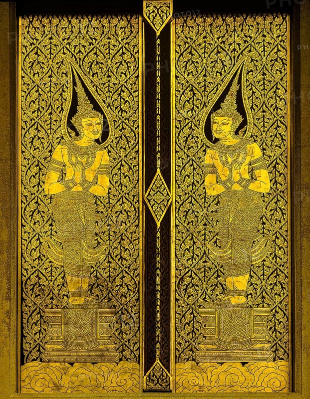 Doors with golden figures