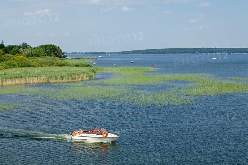 Motor boat on Lake Plauer