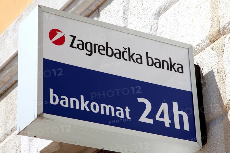 Zagrebacka banka logo