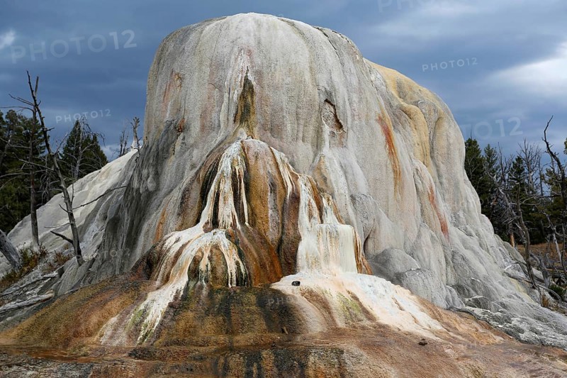 Limestone terraces of Mammoth Hot Springs