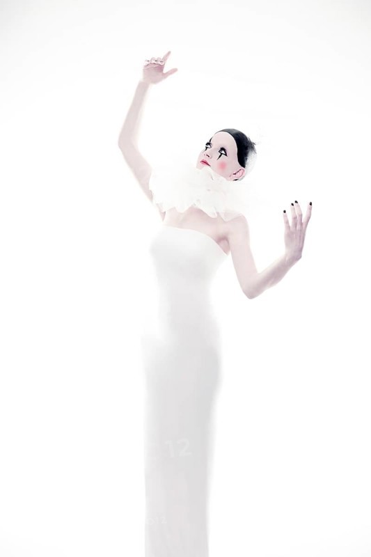 Fashion with a pierrot theme